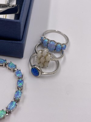 Lot 1060 - A Bradford Exchange "I love my pug" bangle,...