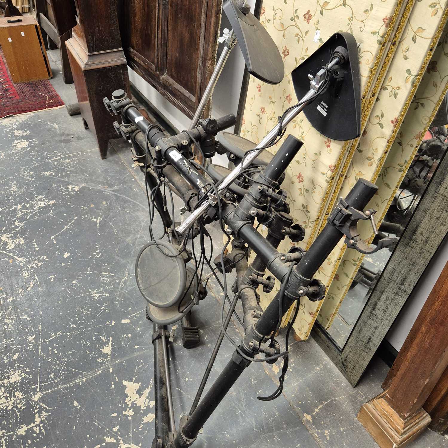 Lot 2294 - Electronic drum set.