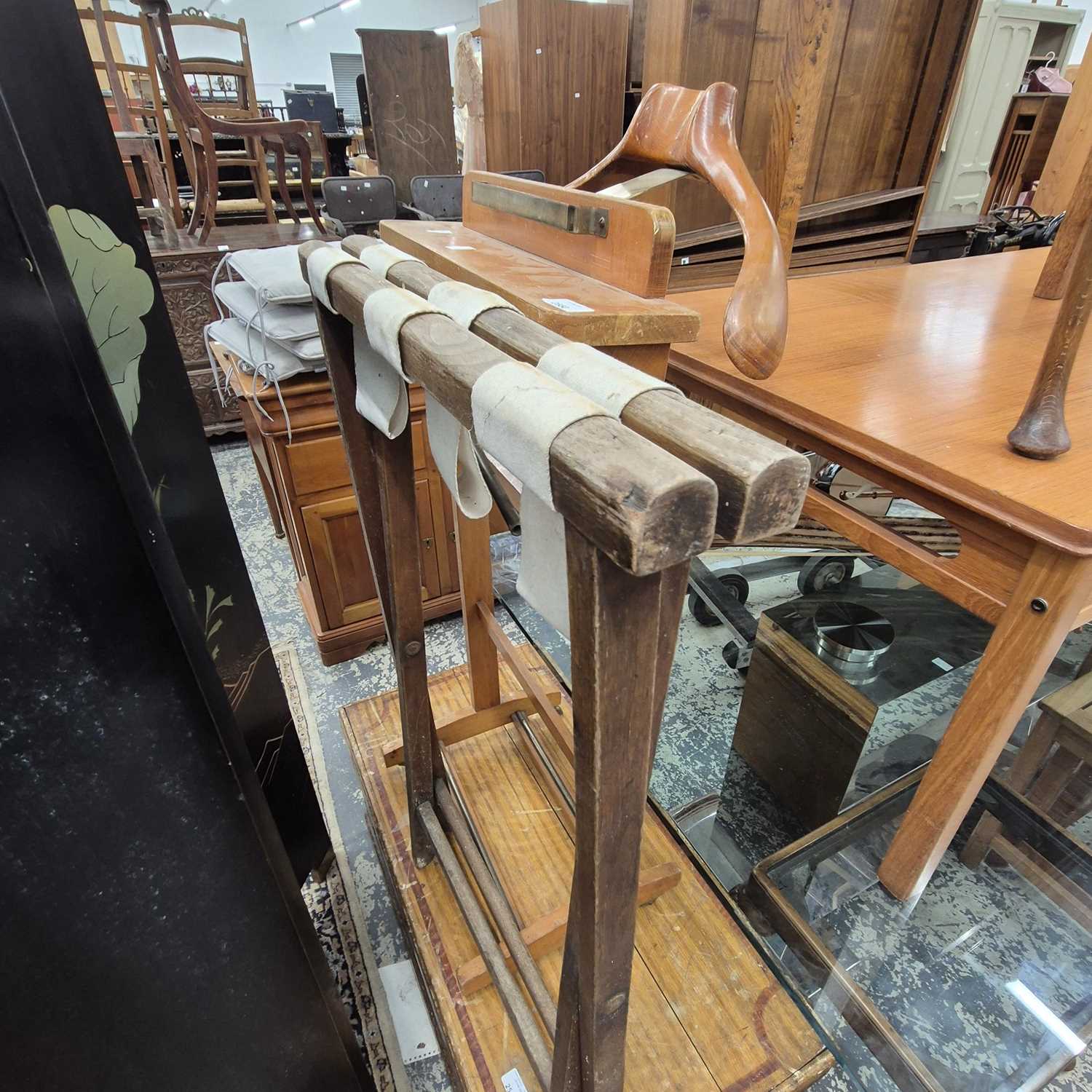 Lot 2550 - A folding tray stand and a valet stand. Prov....