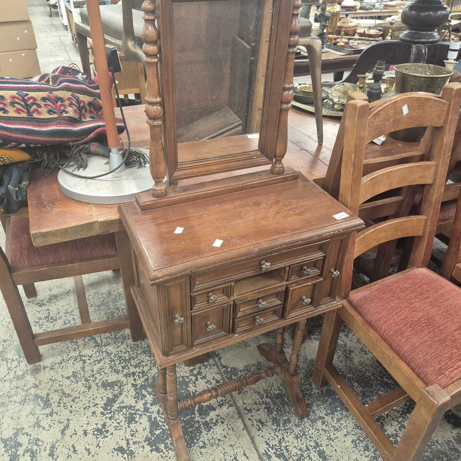 Lot 2750 - A small dressing table.