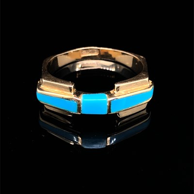 Lot 31 - A turquoise and gold Egyptian ring.The ring...