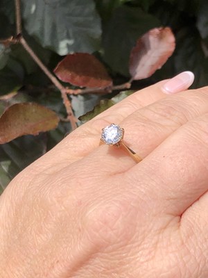 Lot 33 - Diamond solitaire. A 1.13ct estimated round...