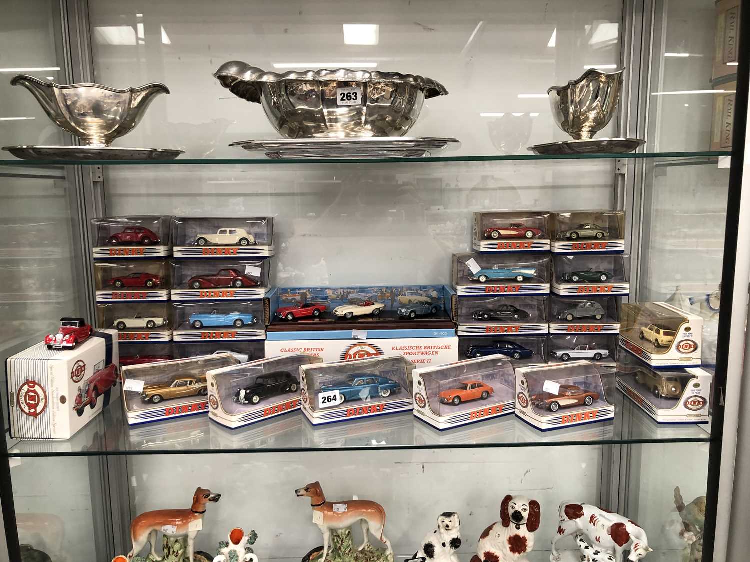 Lot 264 - A collection of boxed Dinky boxed die-cast...