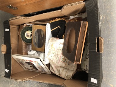 Lot 398 - A box of collectables to include an...