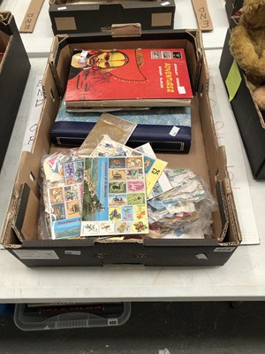 Lot 404 - Stamps- Albums, souvenir packs and loose...