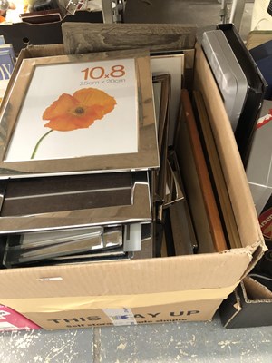 Lot 409 - Arsenal collectables, a quantity of photo...