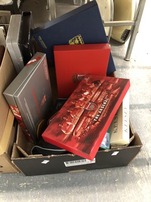 Lot 409 - Arsenal collectables, a quantity of photo...