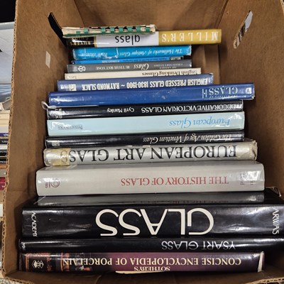 Lot 265 - Textbooks: mainly on glass