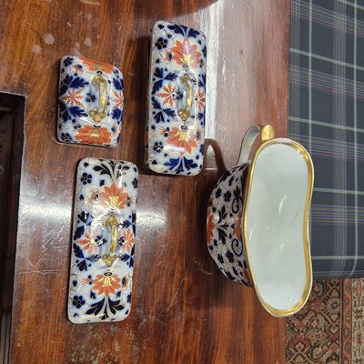 Lot 272 - A 19th century Paris porcelain Imari palette...