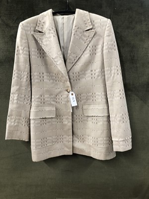 Lot 167 - A size 8 ladies' Burberry London cream blazer.