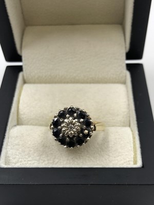 Lot 5 - A 9ct hallmarked gold vintage sapphire and...