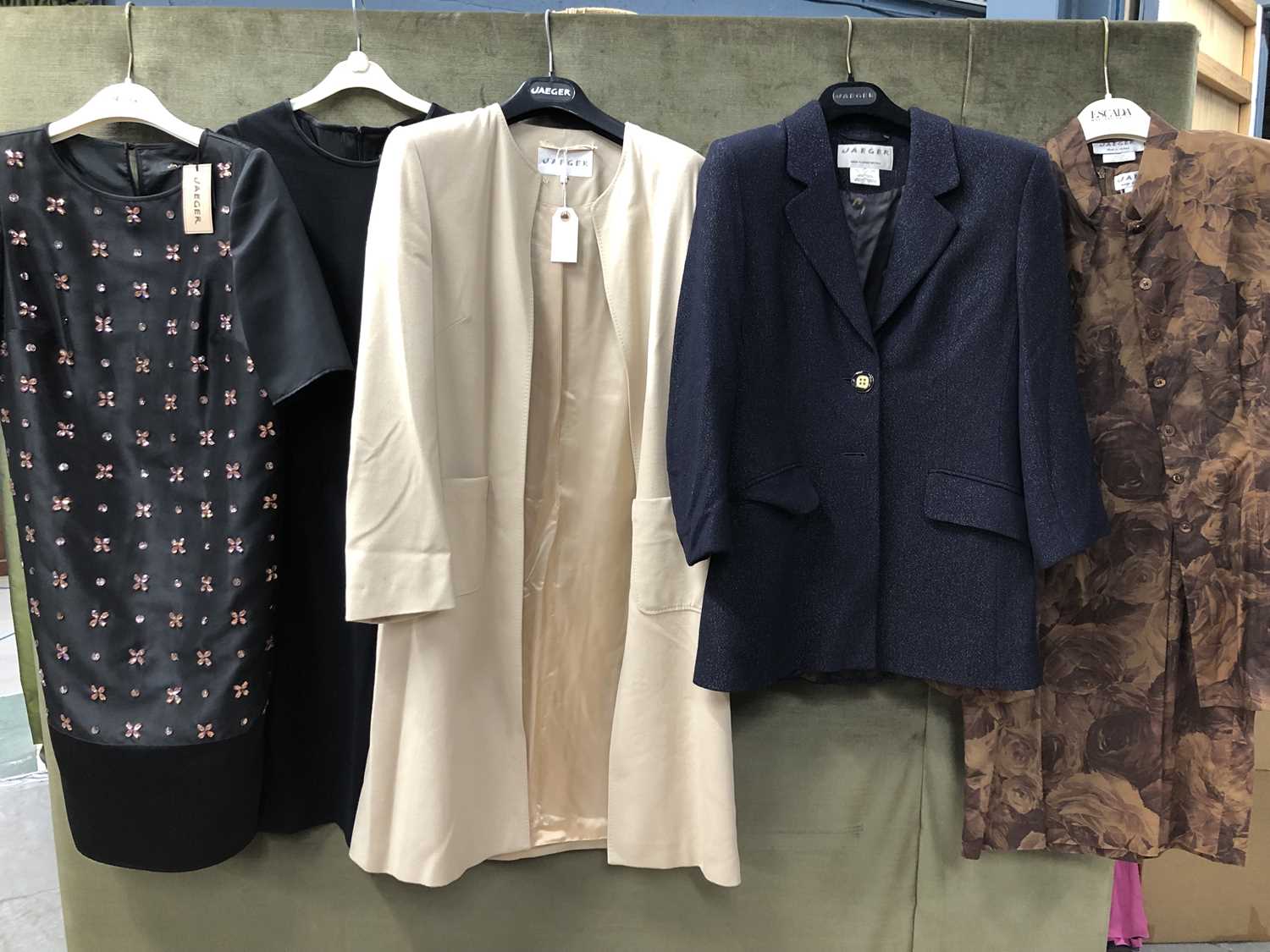 Lot 178 - Jaeger women's clothing to include - A cotton...