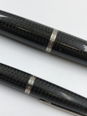 Lot 13 - Pens- An Alfred Dunhill AD 2000 carbon fibre...