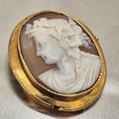 Lot 69 - A 19th-century shell carved portrait cameo in...