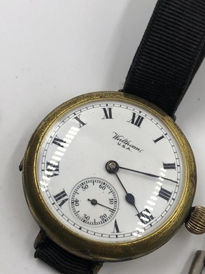 Lot 40 - A 9ct hallmarked gold Swiss-made ladies'...