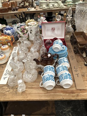 Lot 506 - Eleven glass animal figurines, a cased pair of...