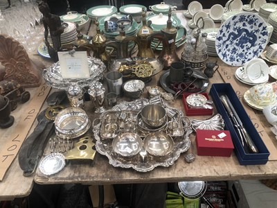 Lot 568 - Electroplate: bowls, a cake dish, tastevins, a...