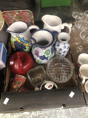 Lot 571 - A large quantity of domestic and kitchen items,...