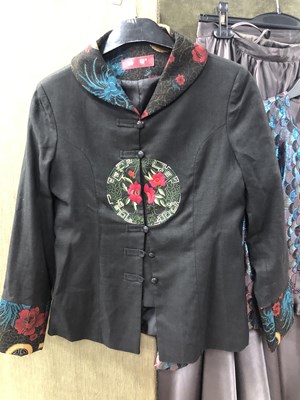 Lot 179 - A collection of ladies' clothes to include -...