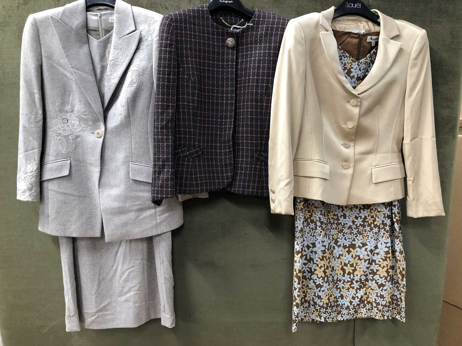Lot 180 - Louis Feraud/Deraud clothing to include - A...