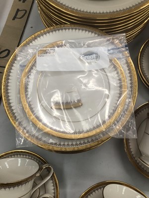 Lot 583 - A Noritake Edinburgh pattern dinner, tea and...