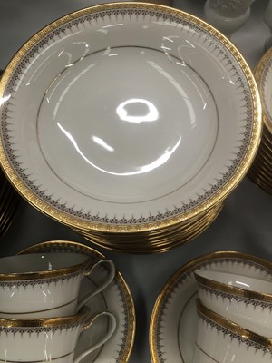 Lot 583 - A Noritake Edinburgh pattern dinner, tea and...