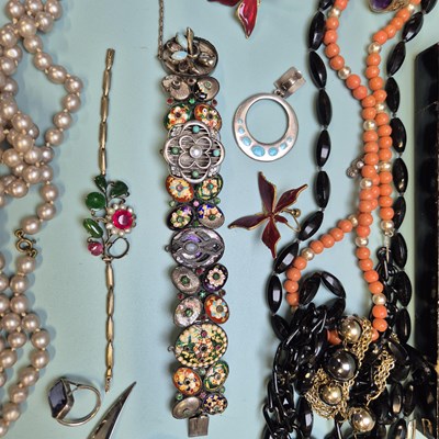 Lot 65 - Vintage jewellery- Hallmarked silver Tudor...