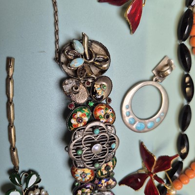 Lot 65 - Vintage jewellery- Hallmarked silver Tudor...