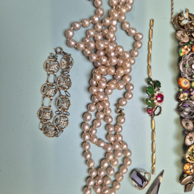 Lot 65 - Vintage jewellery- Hallmarked silver Tudor...