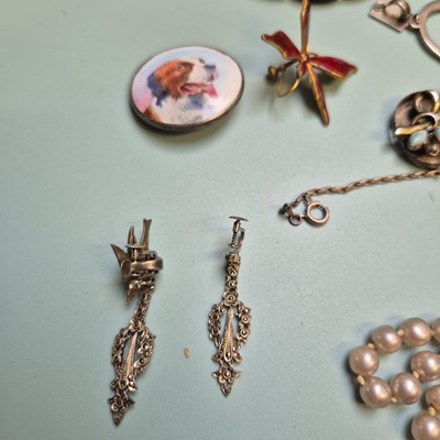 Lot 65 - Vintage jewellery- Hallmarked silver Tudor...