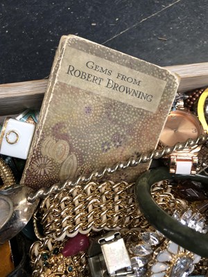 Lot 67 - A large collection of jewellery and...
