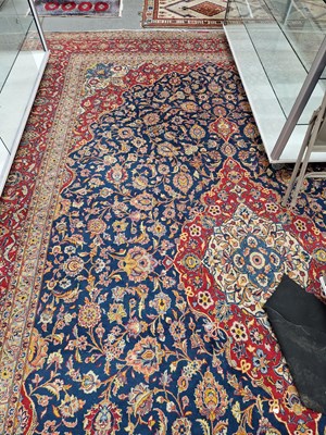 Lot 667 - A Persian Keshan carpet. 470 x 340cms