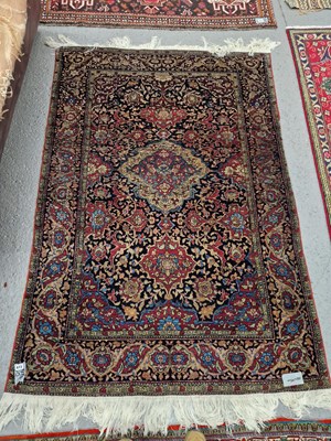 Lot 673 - An antique Persian Keshan/Isfahan rug