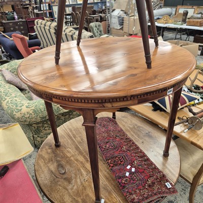 Lot 898 - A Bermuda Cedar circular occasional table.