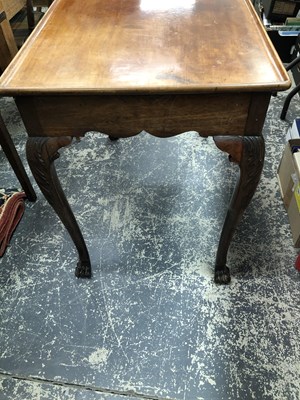 Lot 909 - A Georgian tray top silver table on carved...