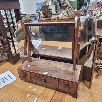 Lot 967 - Two dressing table mirrors
