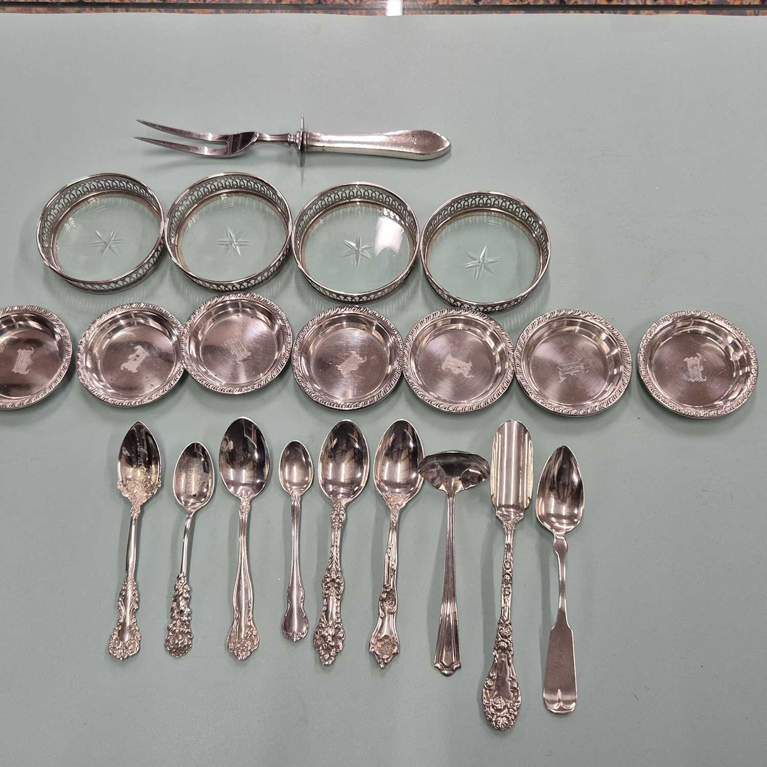 Lot 89 - Four Manning Bowman & Co. circa 1930s glass...