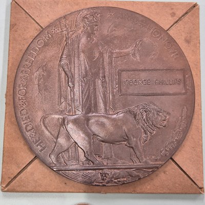 Lot 91 - A WWI death plaque penny for George Phillips,...