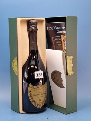 Lot 328 - Champagne Moet & Chandon Cuvee Dom Perignon...