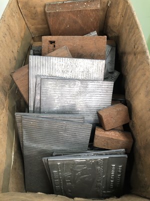 Lot 141 - A quantity of vintage printing blocks.