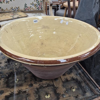 Lot 1072 - A Pottery bread proving crock.