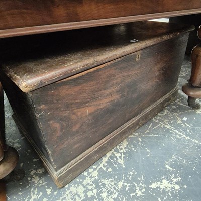 Lot 1204 - An oak coffer or trunk