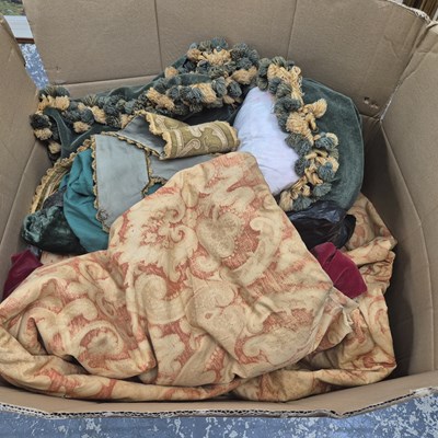 Lot 1294 - A large box of country house textiles Prov....