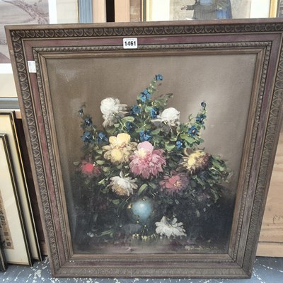 Lot 1461 - Floral still life- oil on canvas.