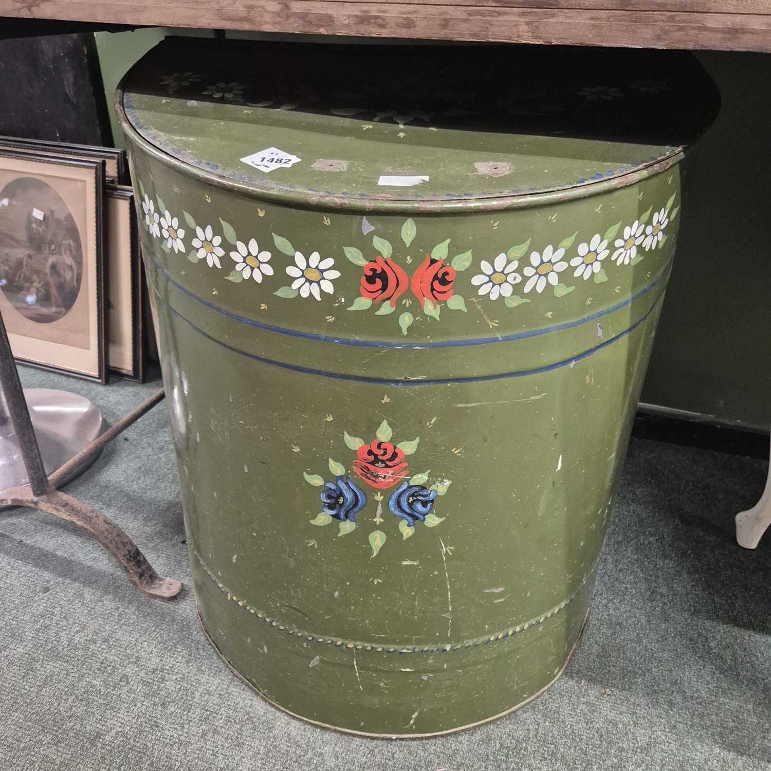 Lot 1482 - A bargeware decorated grain bin