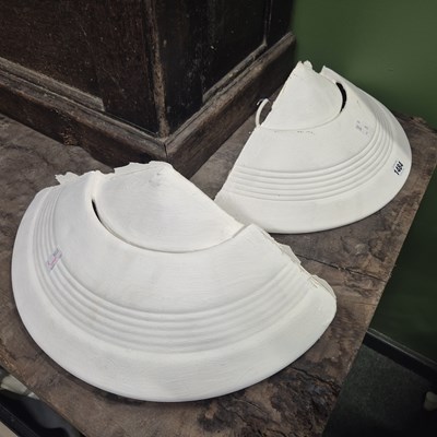 Lot 1484 - A pair of plaster wall lights
