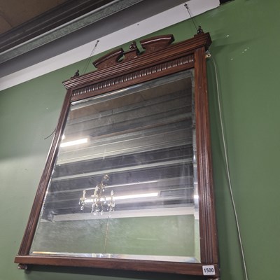Lot 1500 - An Edwardian wall mirror.113 x 83 cm