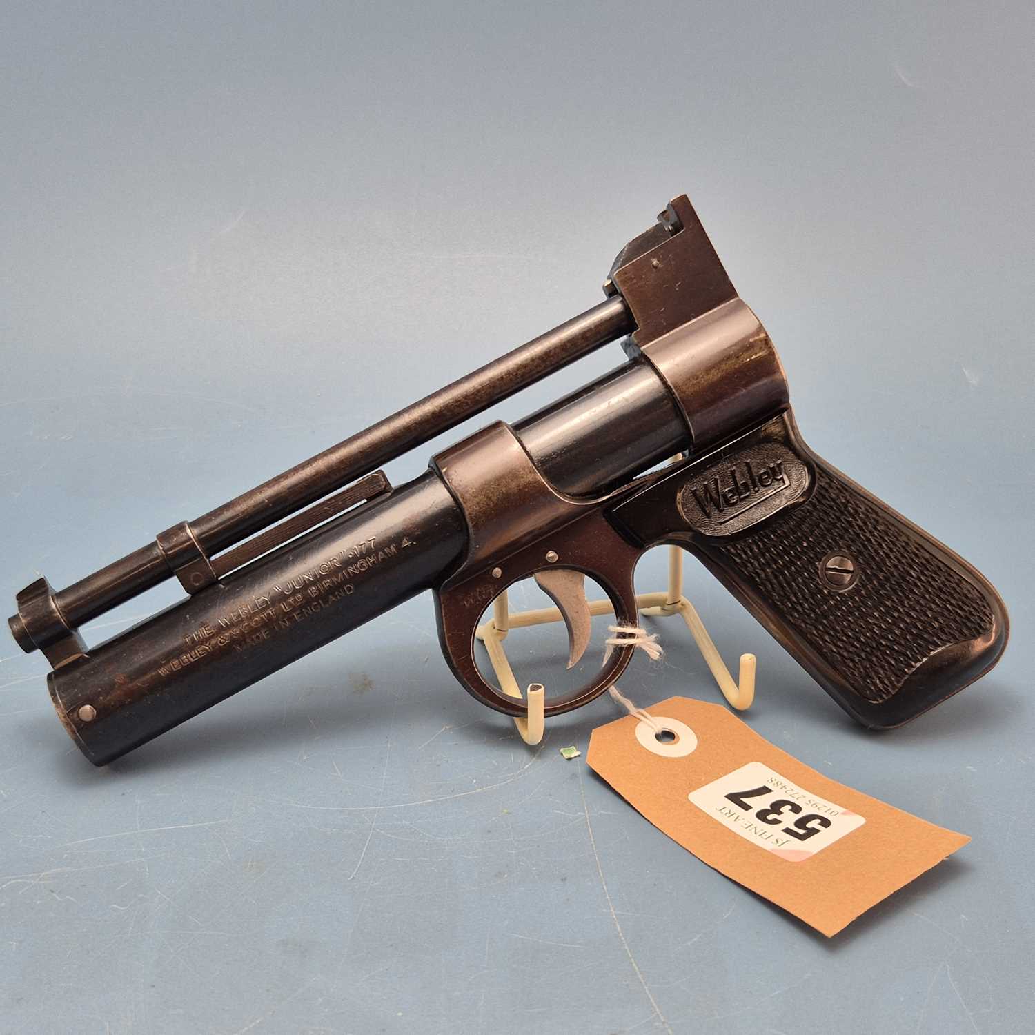 Lot 537 - Airgun.- A Webley Junior air pistol series 2...