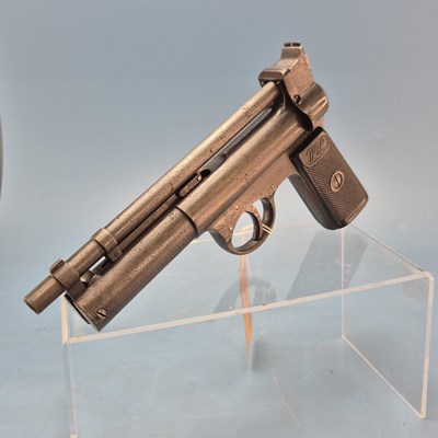 Lot 539 - Airgun.- A Webley Senior air pistol. Early...