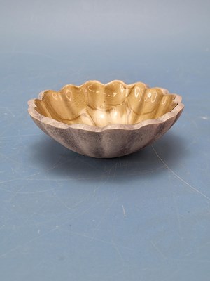 Lot 131 - Julia Knight. Peony 8.5" round deep scalloped...